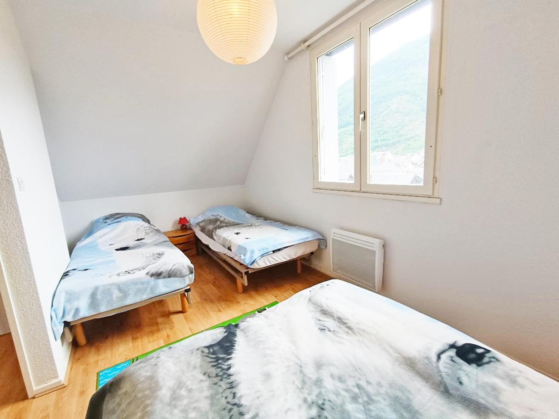 Апартаменты Chez Charlotte, T3 Duplex, Vue Montagne, Parking Gratuit, Ascenseur, 4 Personnes Bagneres-de-Luchon Экстерьер фото
